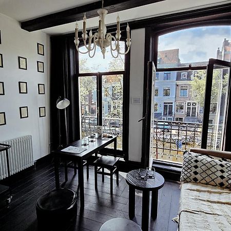 אמסטרדם The Black Beauty Private Studio With Canal View From 1799 מראה חיצוני תמונה